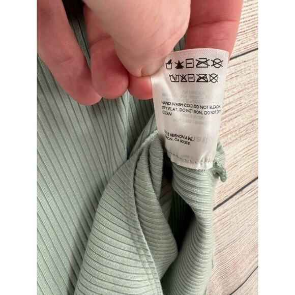 Reformation‎ Ruffled Strap Ribbed Bodysuit Women's Size XL Green/Gray - Picture 8 of 10